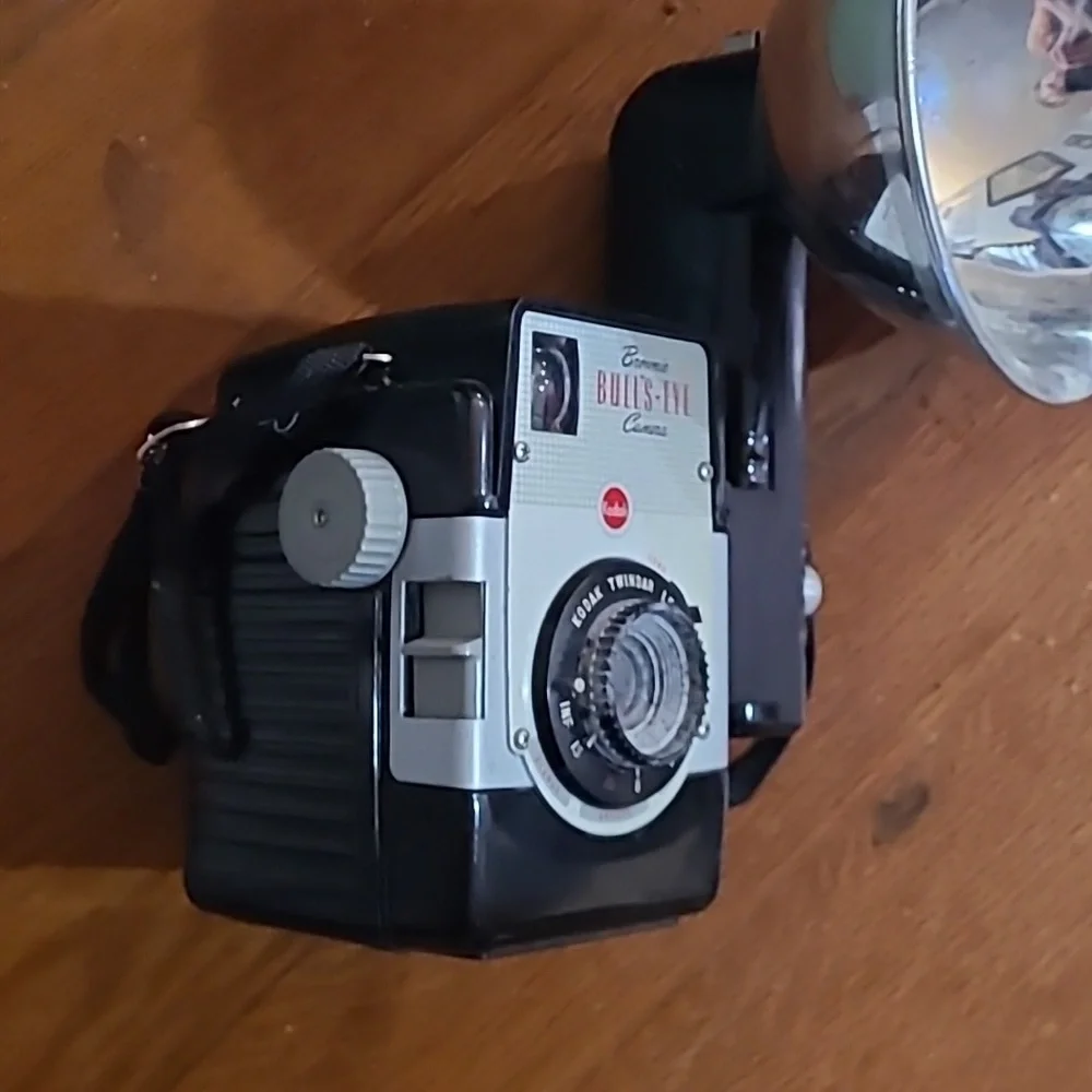 Brownie bullseye camera